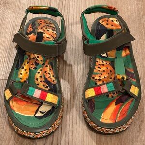 FARM Rio Toucan Flatform Raffia Sandals